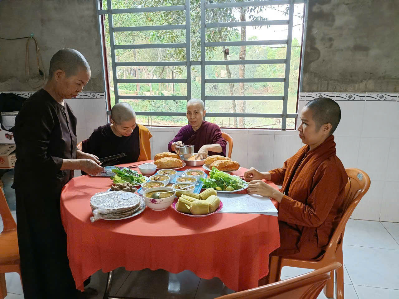 Phòng ăn